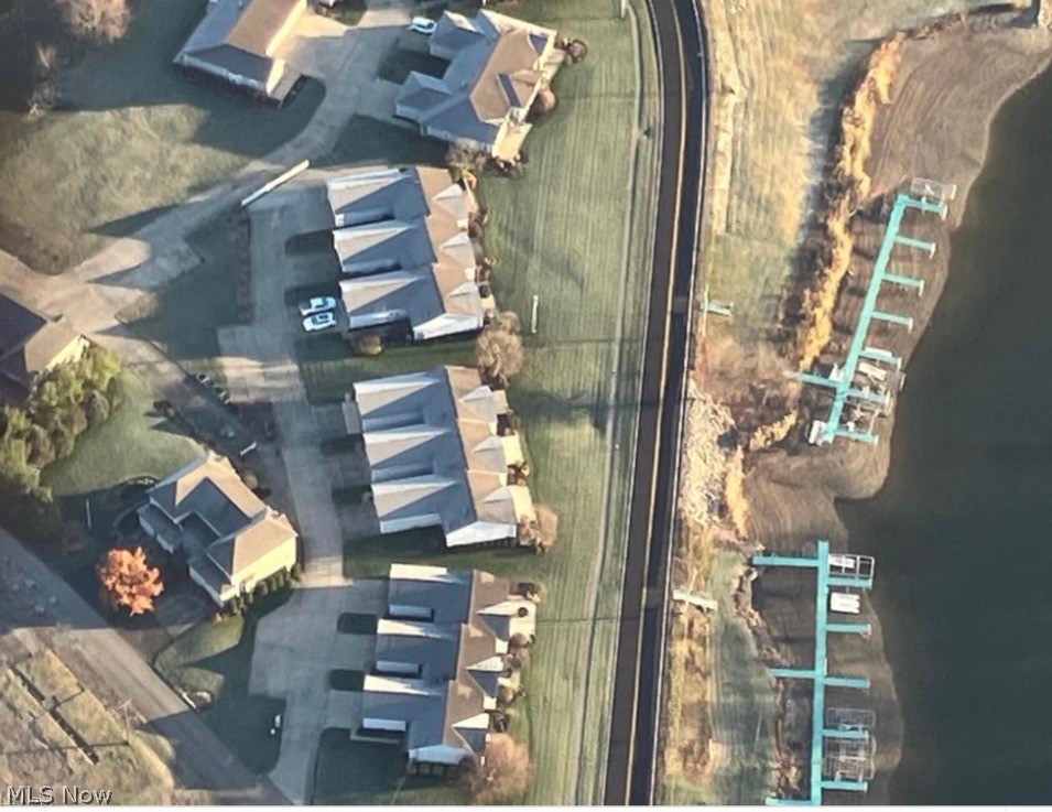 Craig Cove Condominiums - Residential