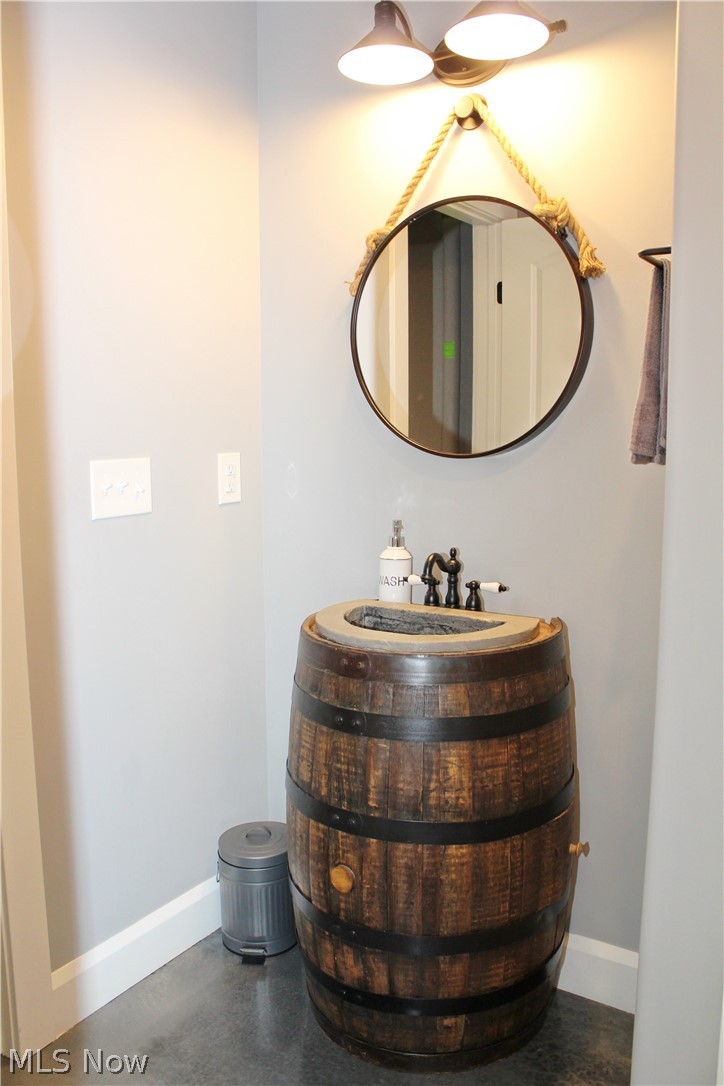 Craig Cove Condominiums - Residential