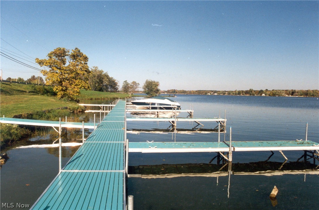 Craig Cove Condominiums - Residential