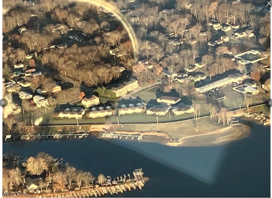 Craig Cove Condominiums - Residential