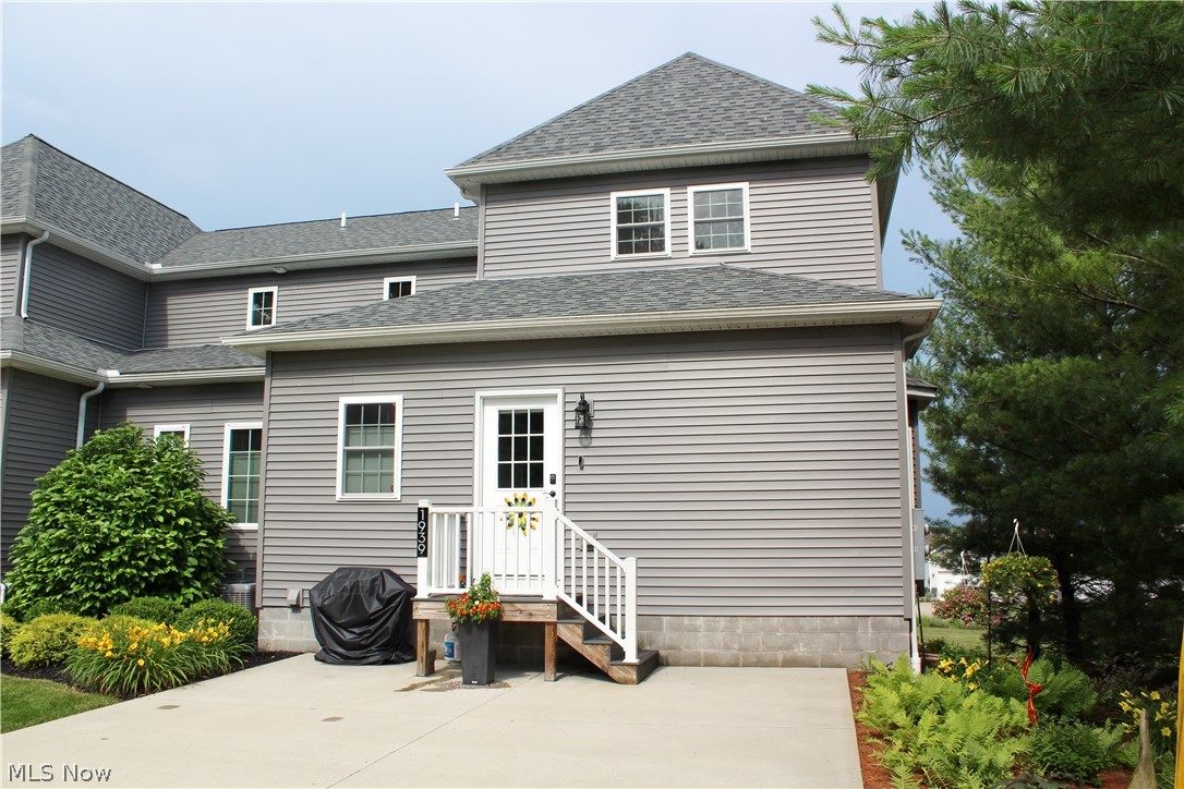 Craig Cove Condominiums - Residential