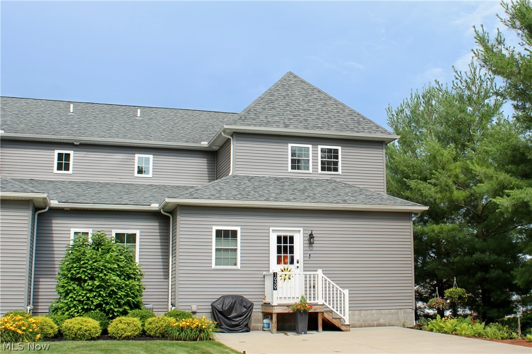 Craig Cove Condominiums - Residential