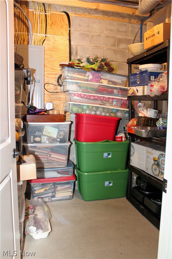 Craig Cove Condominiums - Residential