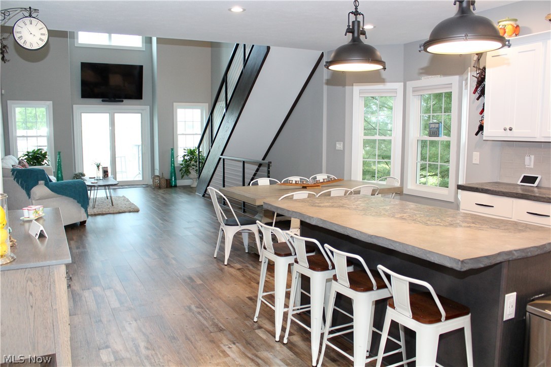 Craig Cove Condominiums - Residential