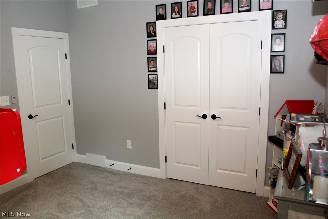 Craig Cove Condominiums - Residential