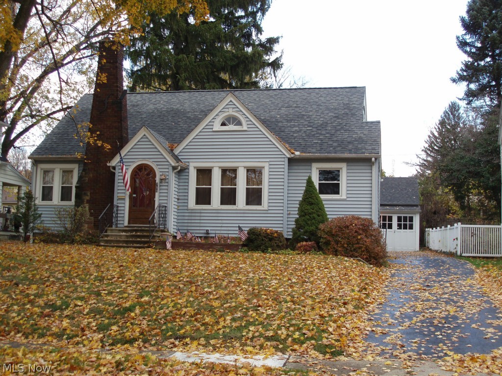 Remodeled Kitchen with Maple cabinets. Newer Roof, Furnace, A/C, Windows, Electric.