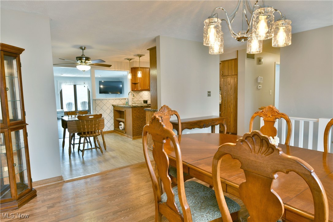 8094 Castle Rock Drive, Warren, Ohio image 9