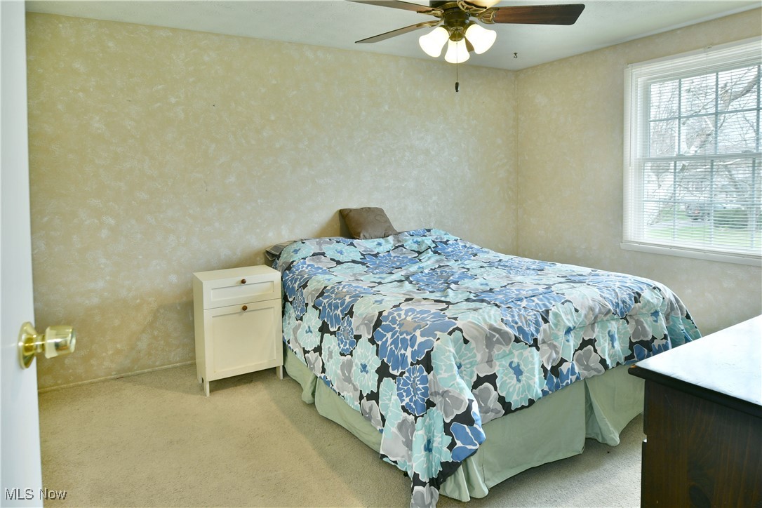 8094 Castle Rock Drive, Warren, Ohio image 28