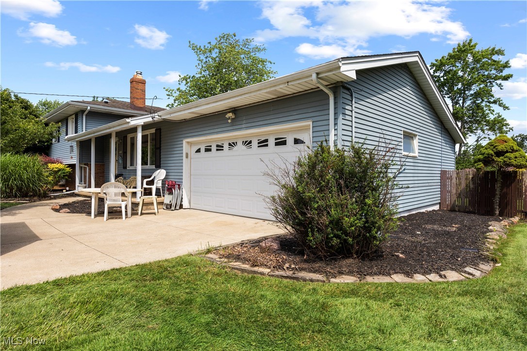 18438 Meadow Lane