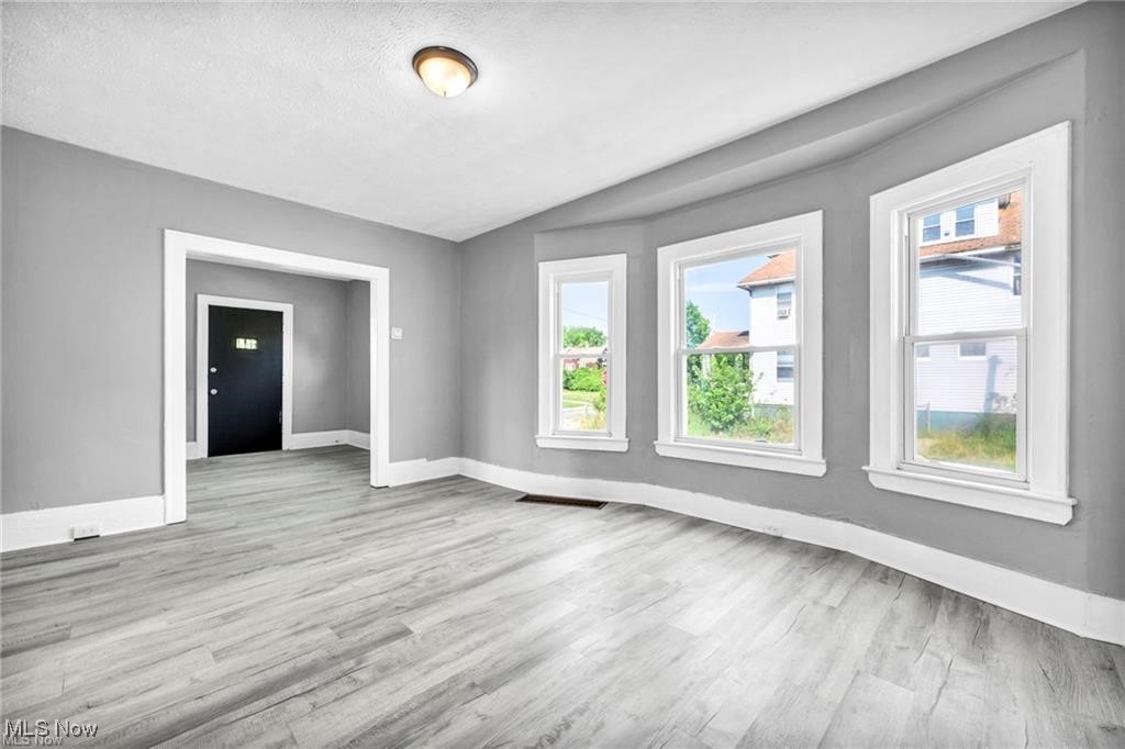 Superior Park 05 - Residential Income