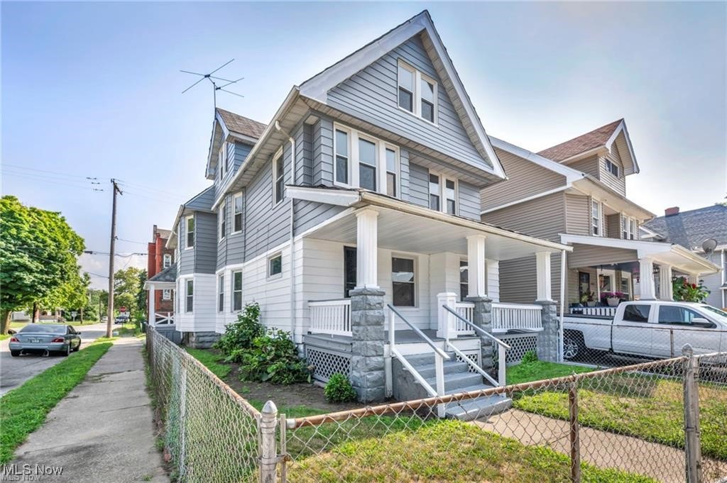 Superior Park 05 - Residential Income