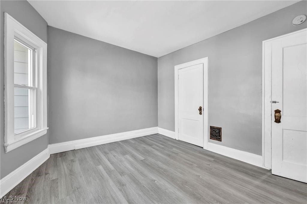 Superior Park 05 - Residential Income