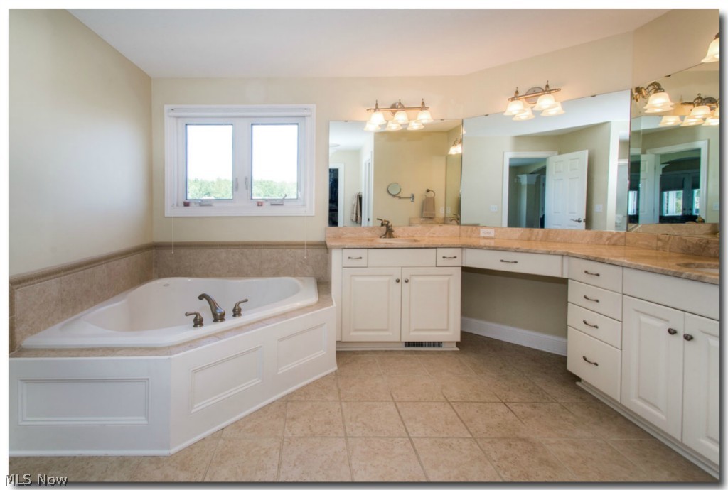 Red Tail Dev 11 - Residential