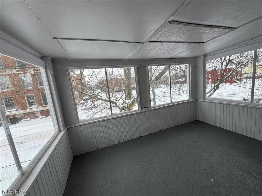 15340 Yorick Avenue 2nd floor