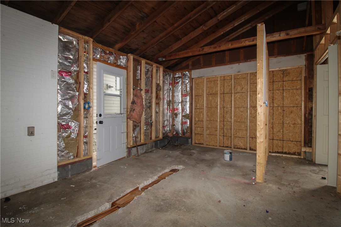 2012 Hubbard Masury Road, Hubbard, Ohio image 38