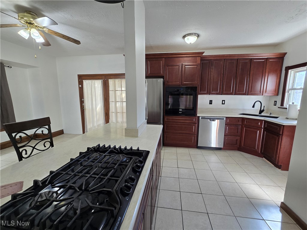 H G Renker & J Kronenberger Su - Residential