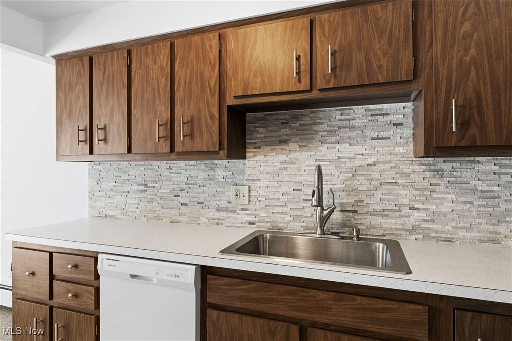 Photo of 521 Tollis Parkway #191, Broadview Heights, OH 44147 (MLS # 5177586)