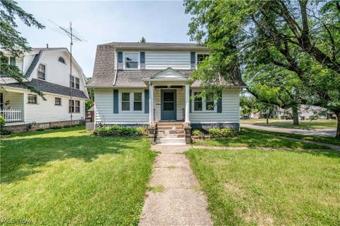 Homes For Sale - 451 Fairmount Avenue<br/> Trumbull County, Warren, OH 44483