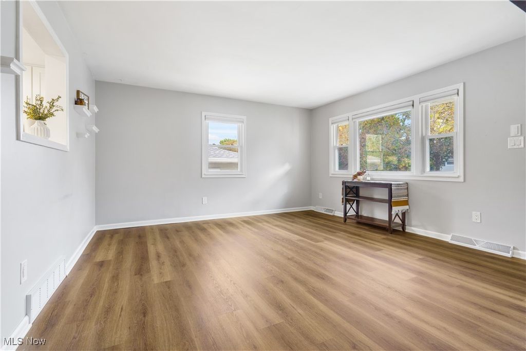 Photo of 2405 Briner Avenue, Akron, OH 44305 (MLS # 5167400)