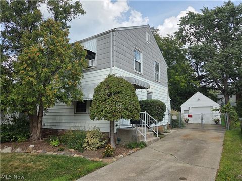 Photo of 1501 E 248th Street, Euclid, OH 44117 (MLS # 5186367)