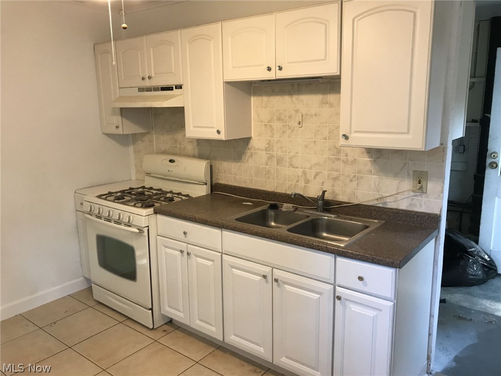 Circle Drive - Residential