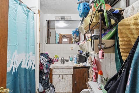 Tiny photo for 113 15th Street NW, Barberton, OH 44203 (MLS # 5210246)