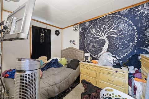 Tiny photo for 113 15th Street NW, Barberton, OH 44203 (MLS # 5210246)