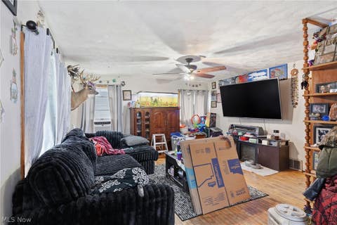 Tiny photo for 113 15th Street NW, Barberton, OH 44203 (MLS # 5210246)