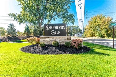 Tiny photo for 5118 Shepherds Glen GLN #59, Willoughby, OH 44094 (MLS # 5255464)