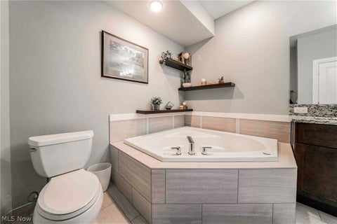 Tiny photo for 5118 Shepherds Glen GLN #59, Willoughby, OH 44094 (MLS # 5255464)