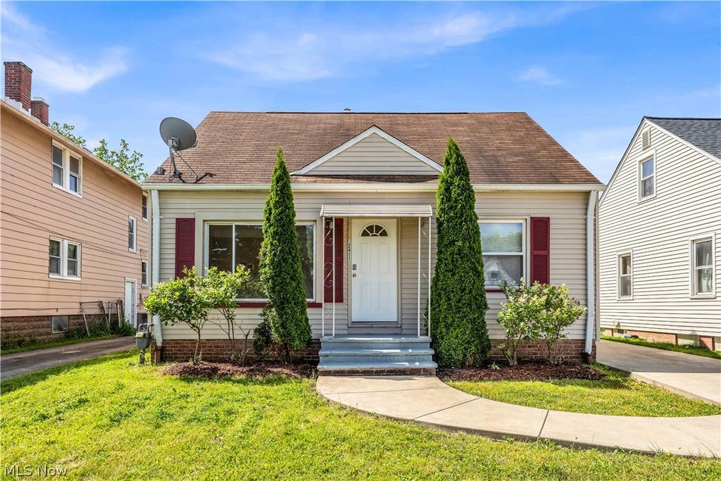 Photo of 2411 Brookdale Avenue, Parma, OH 44134 (MLS # 5219222)