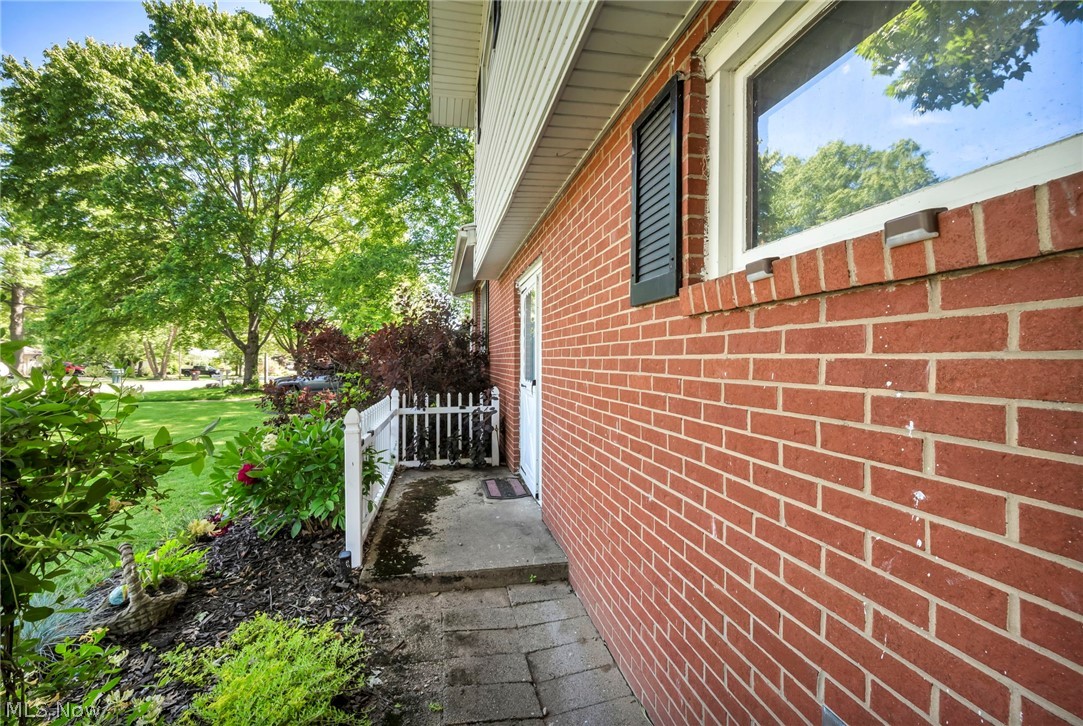 4005 Selnik Road