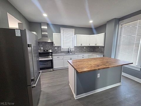 Tiny photo for 1523 Linden Avenue, Zanesville, OH 43701 (MLS # 5188423)