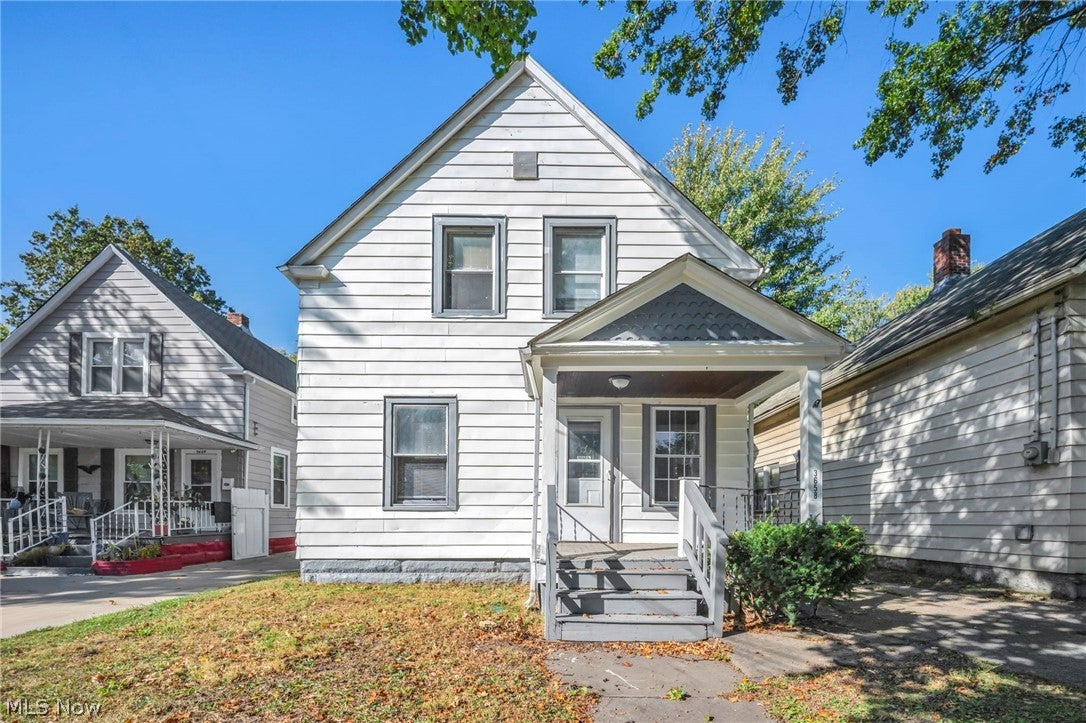 3658 E 55th Street