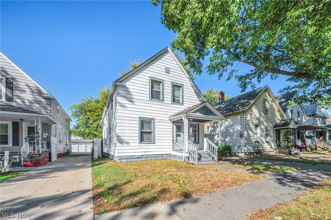 3658 E 55th Street