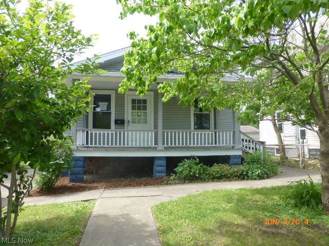 One story ranch. Close to shopping. Could be a good investment or starter home! Sold As-Is. No seller paid inspections or repairs. Offer must have earnest money as a Cashiers Check to the Listing Agency with buyer name as the remitter. Need pre-approval or proof of funds documentation with initial offer. No exceptions. This property is eligible for the Freddie Mac FIRST LOOK Initiative through 7/15/14. Homestead Exemption and Assessments unknown.