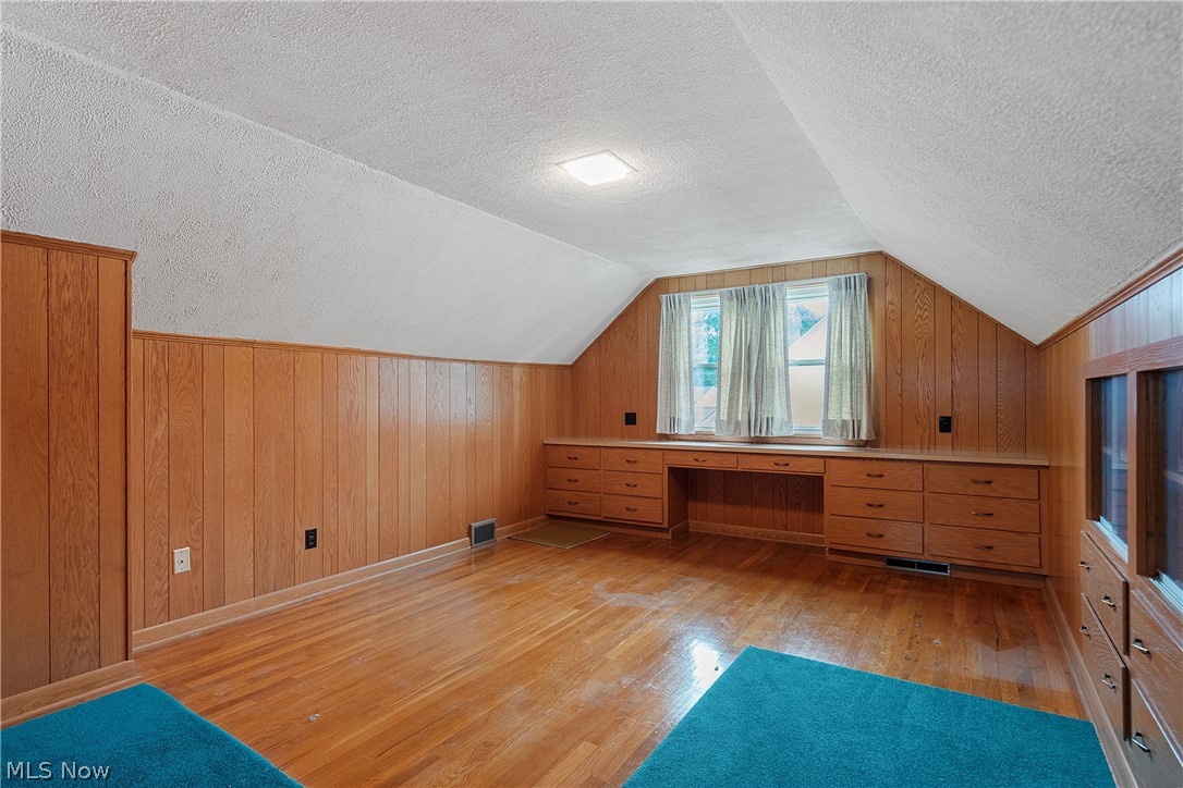Idora Lane - Residential