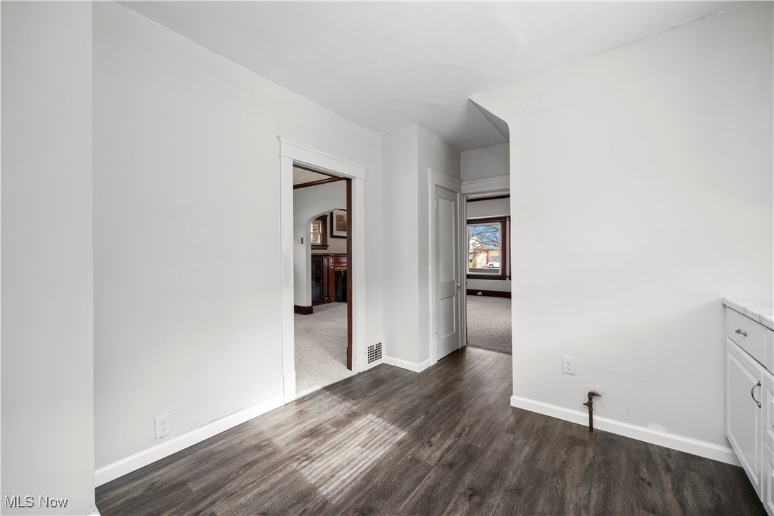 Conger Helper Realty Lorain Heights - Residential