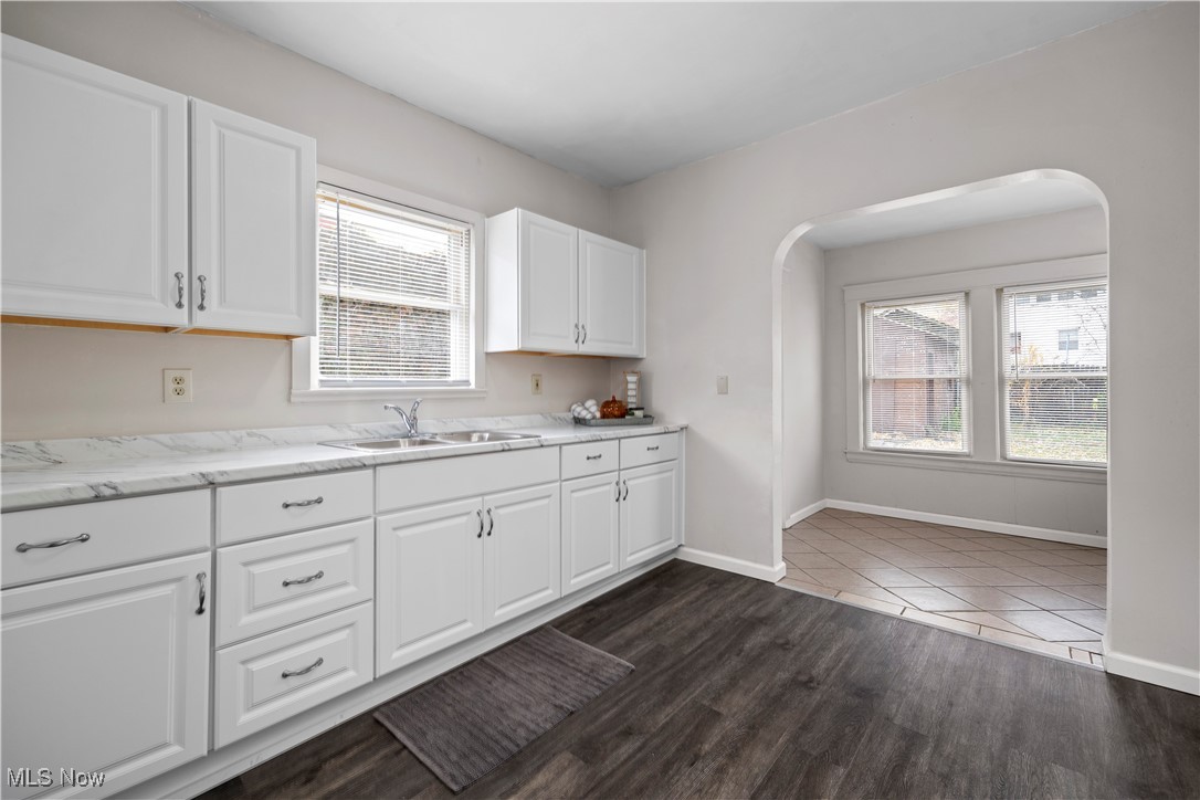 Conger Helper Realty Lorain Heights - Residential