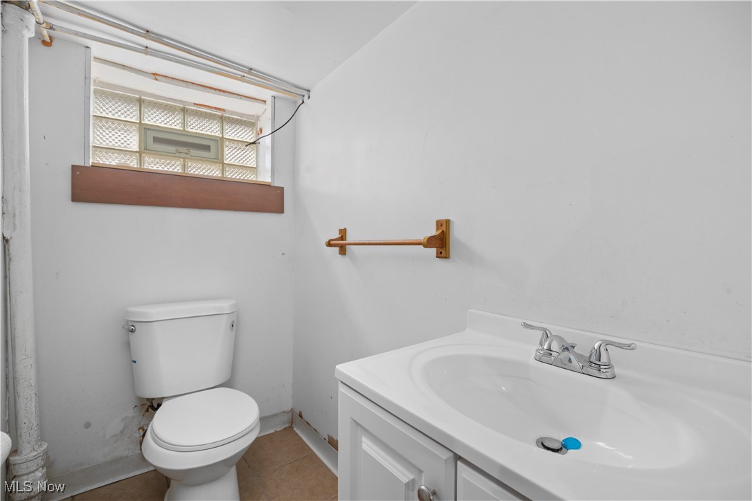 Conger Helper Realty Lorain Heights - Residential