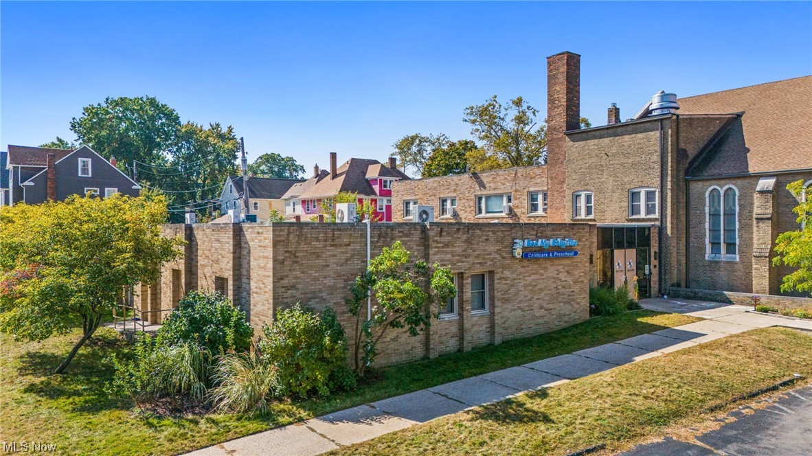14321 Detroit Avenue