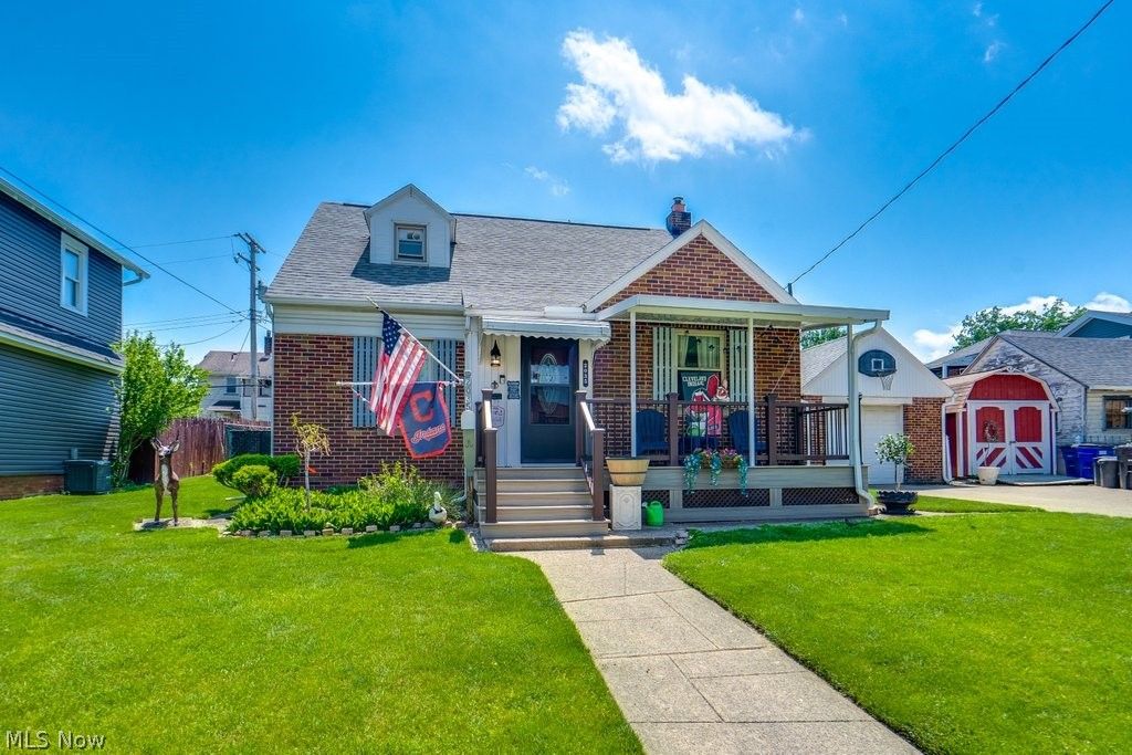 Photo of 2035 Tampa Avenue, Cleveland, OH 44109 (MLS # 5211937)