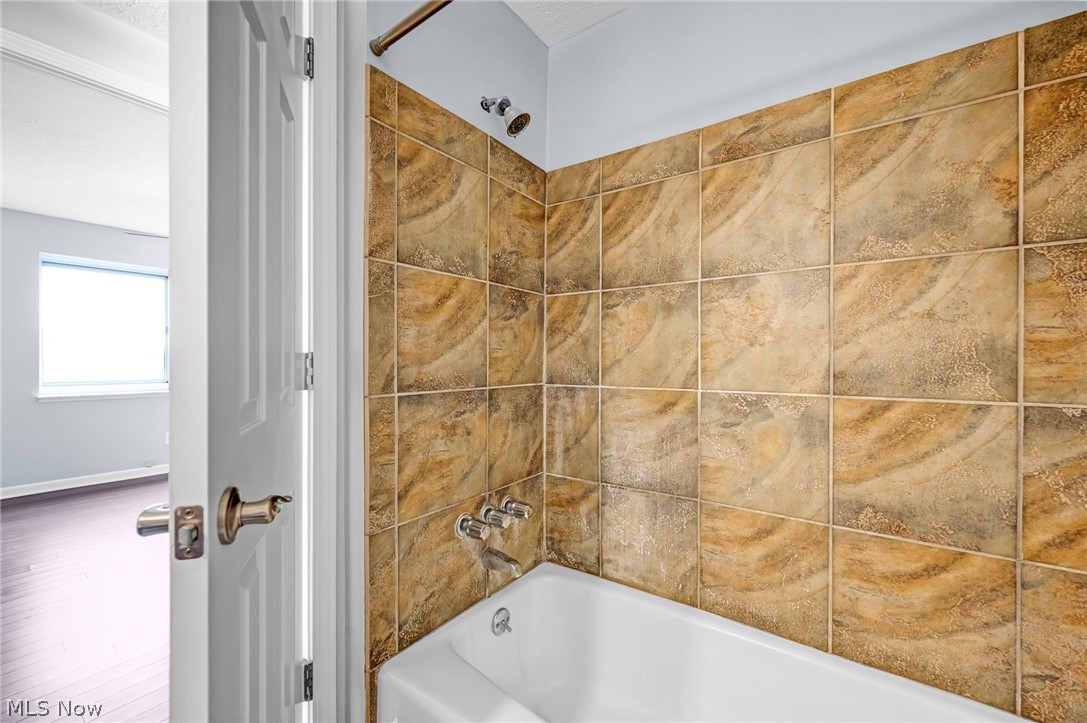 Lake Edge / West Chateau Condo - Residential