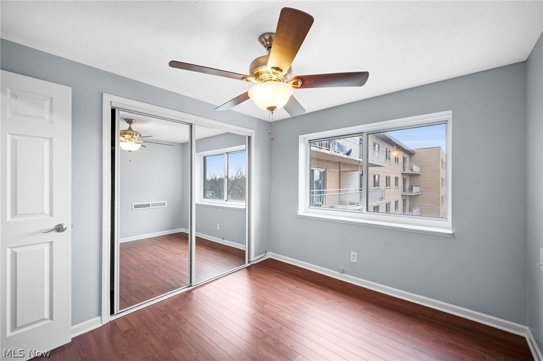 Lake Edge / West Chateau Condo - Residential