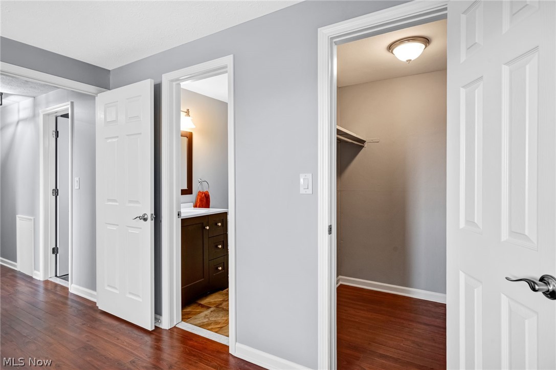 Lake Edge / West Chateau Condo - Residential