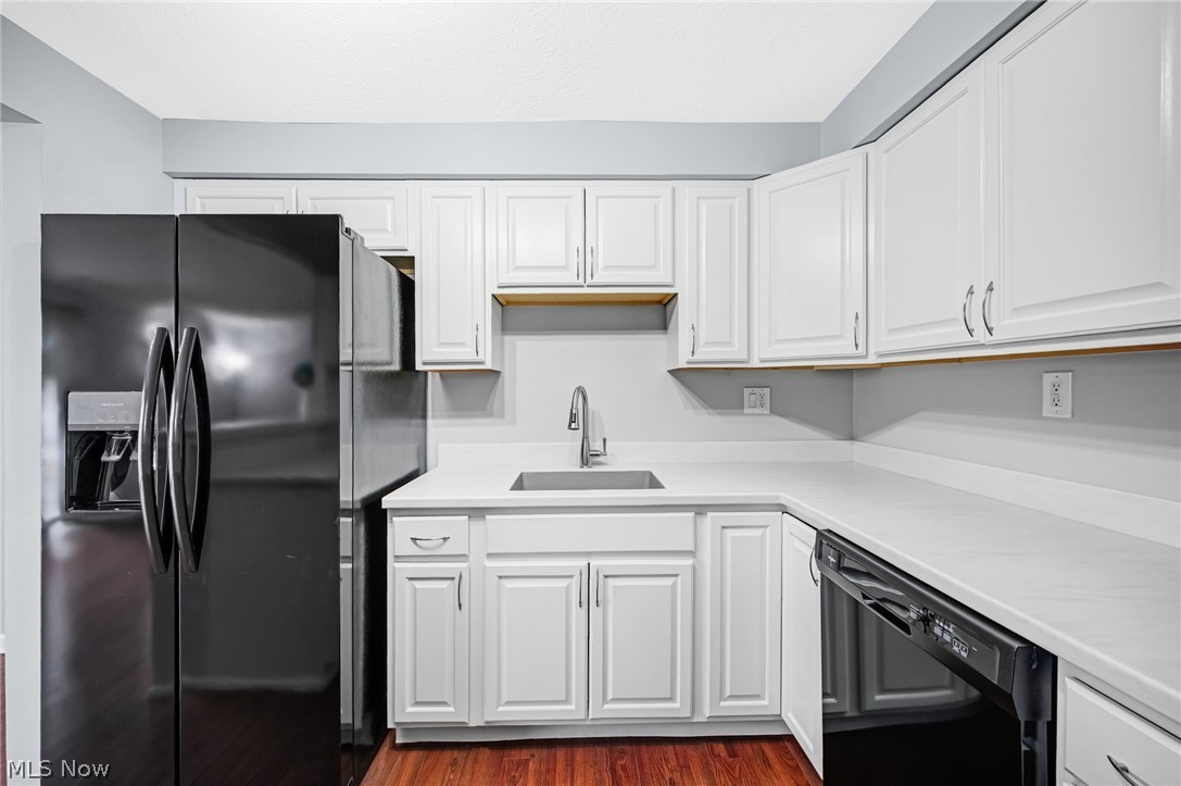 Lake Edge / West Chateau Condo - Residential