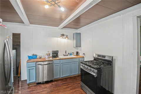 Tiny photo for 853 Summit Street NW, Warren, OH 44485 (MLS # 5220212)