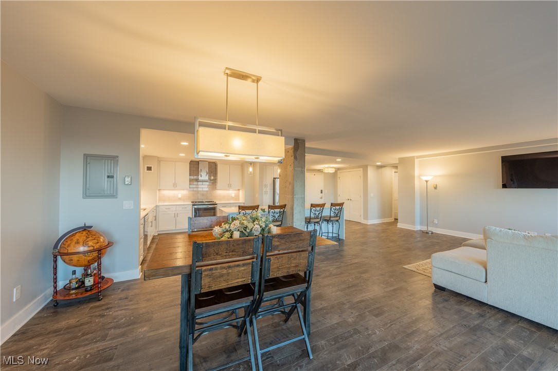 One Bratenahl Place Condo - Residential