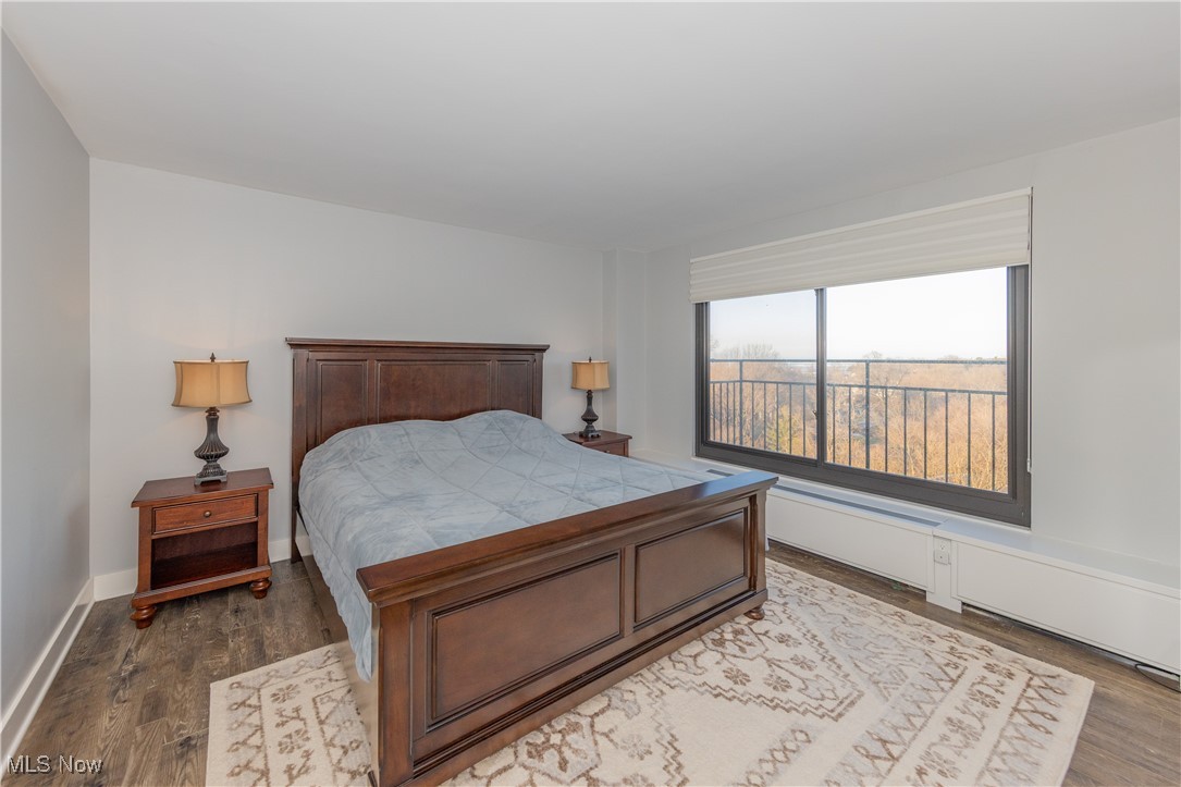 One Bratenahl Place Condo - Residential