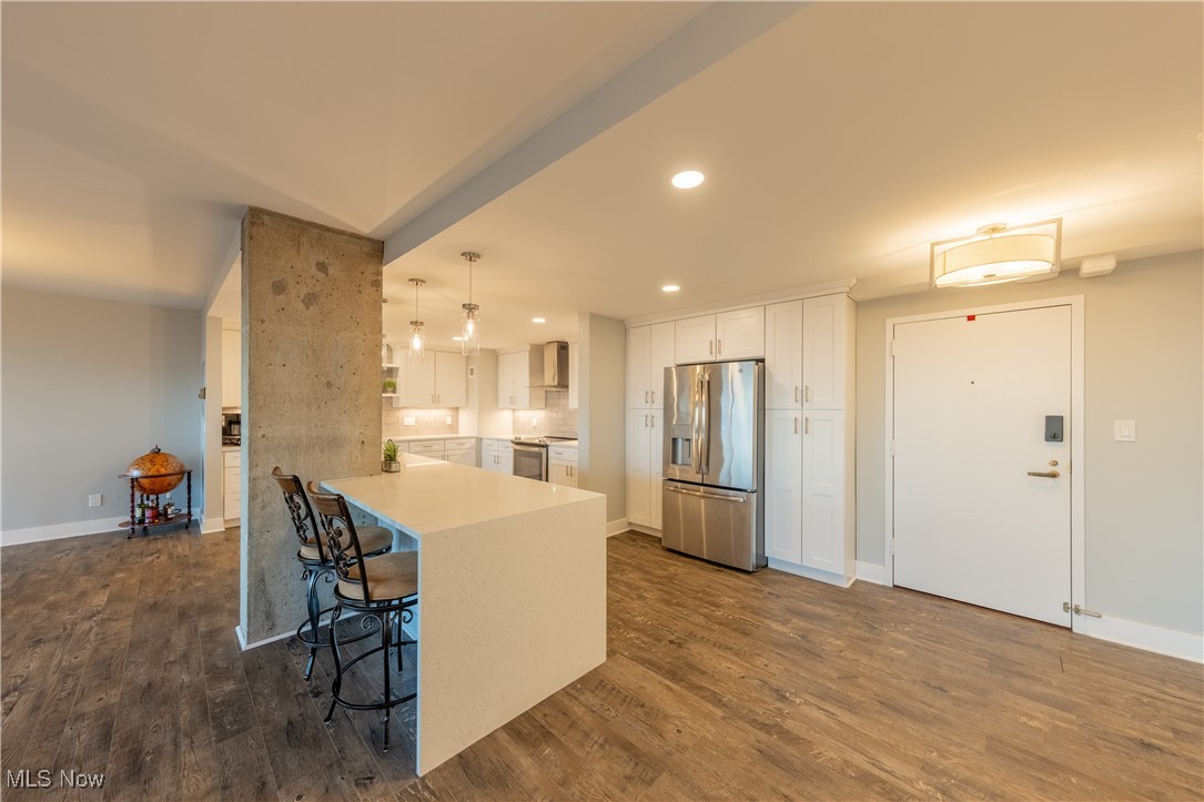 One Bratenahl Place Condo - Residential